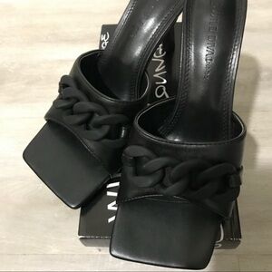 Black size 8 heeled sandals!